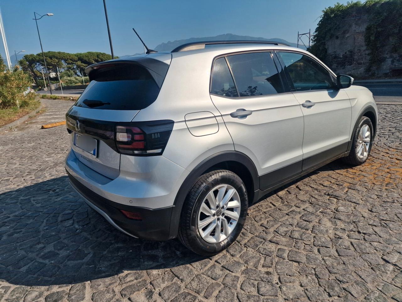 Volkswagen T-Cross 1.6 TDI cambio automatico