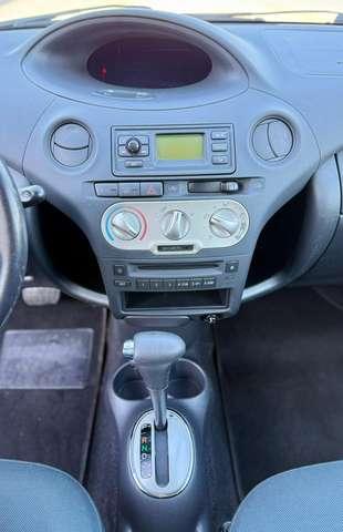 Toyota Yaris 3p 1.3 Sol auto