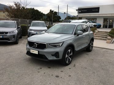 Volvo XC40 B3 Core Cambio Automatico