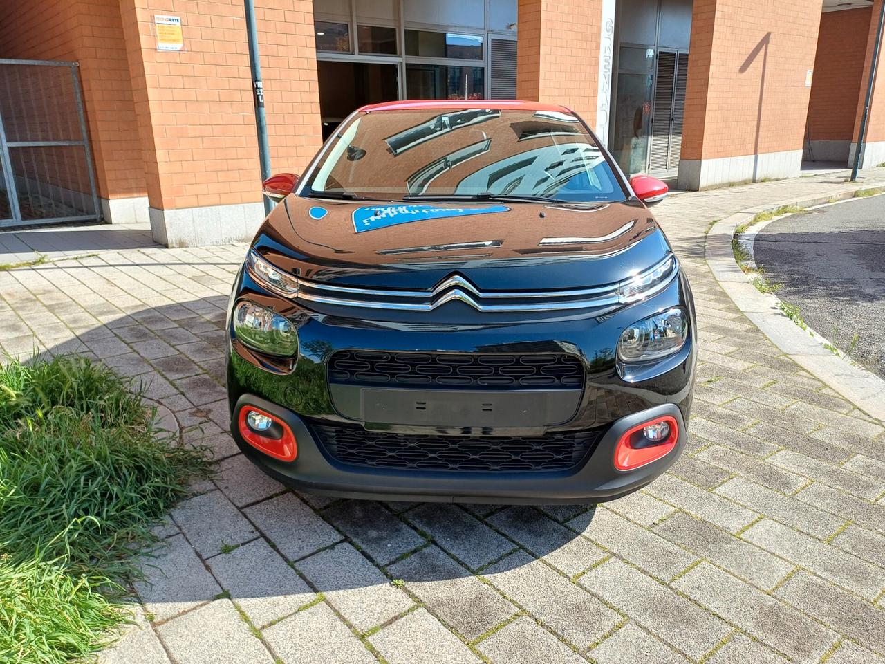 Citroen C3 PureTech 110 S&amp;amp;amp;S Shine