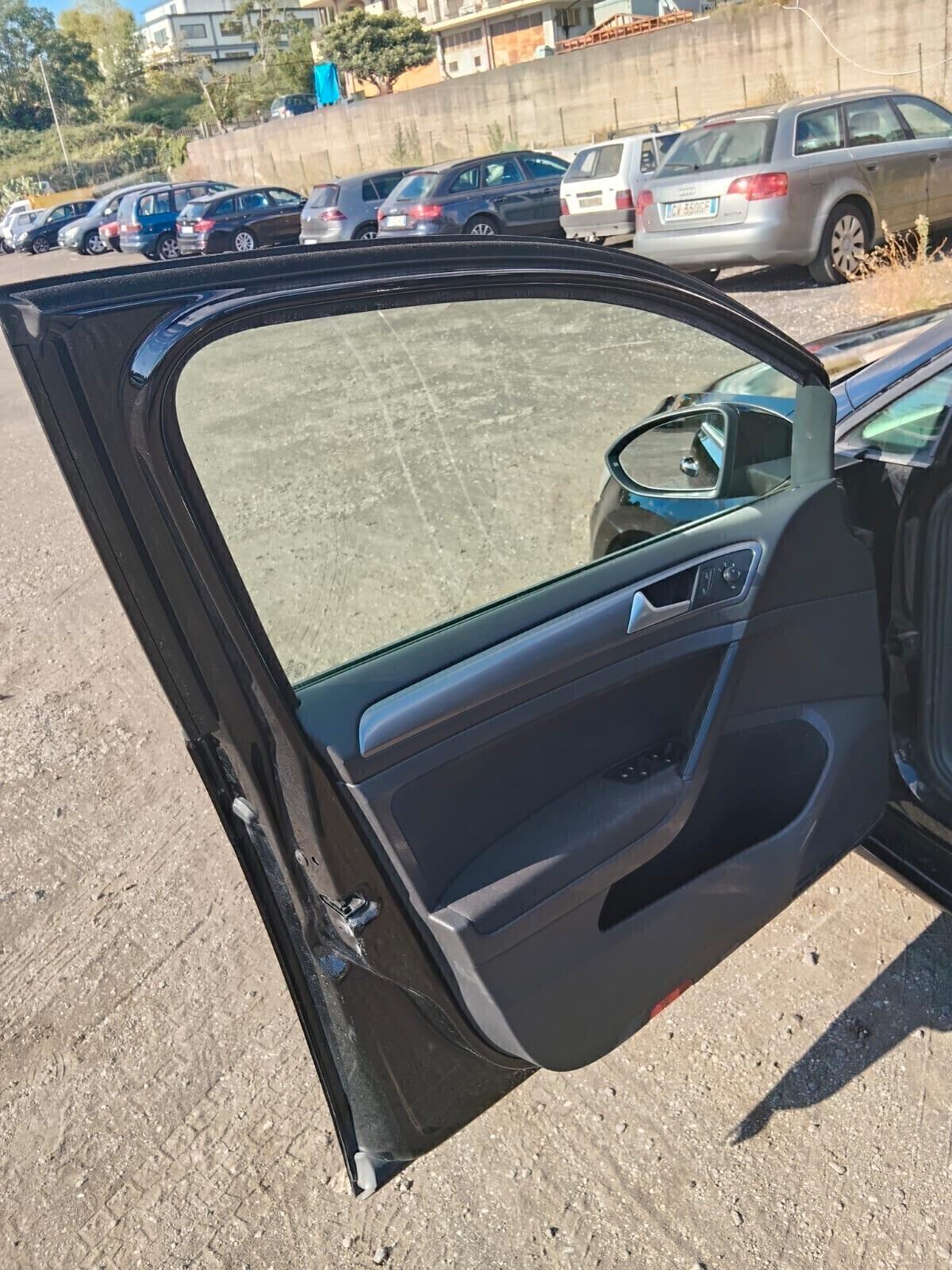 Volkswagen Golf 1.6 TDI 5p. Highline BlueMotion Technology