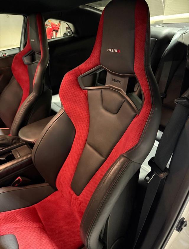 NISSAN GT-R 3.8 V6 Nismo