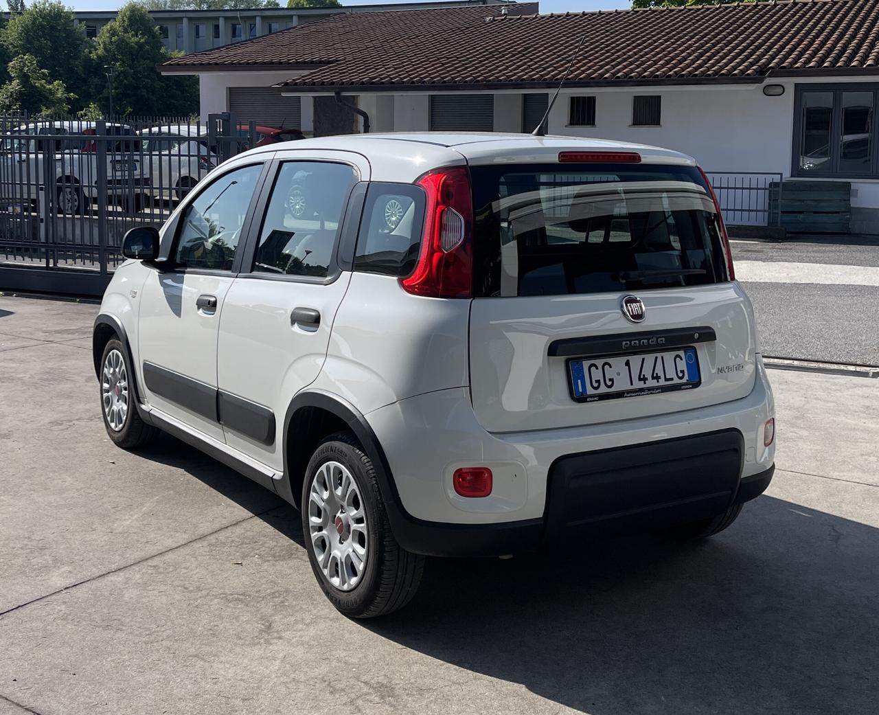 Fiat Panda 1.0 Hybrid Street Van 4 posti