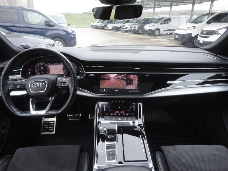 AUDI Q8 Q8 50 TDI 286 CV quattro tiptronic Sport