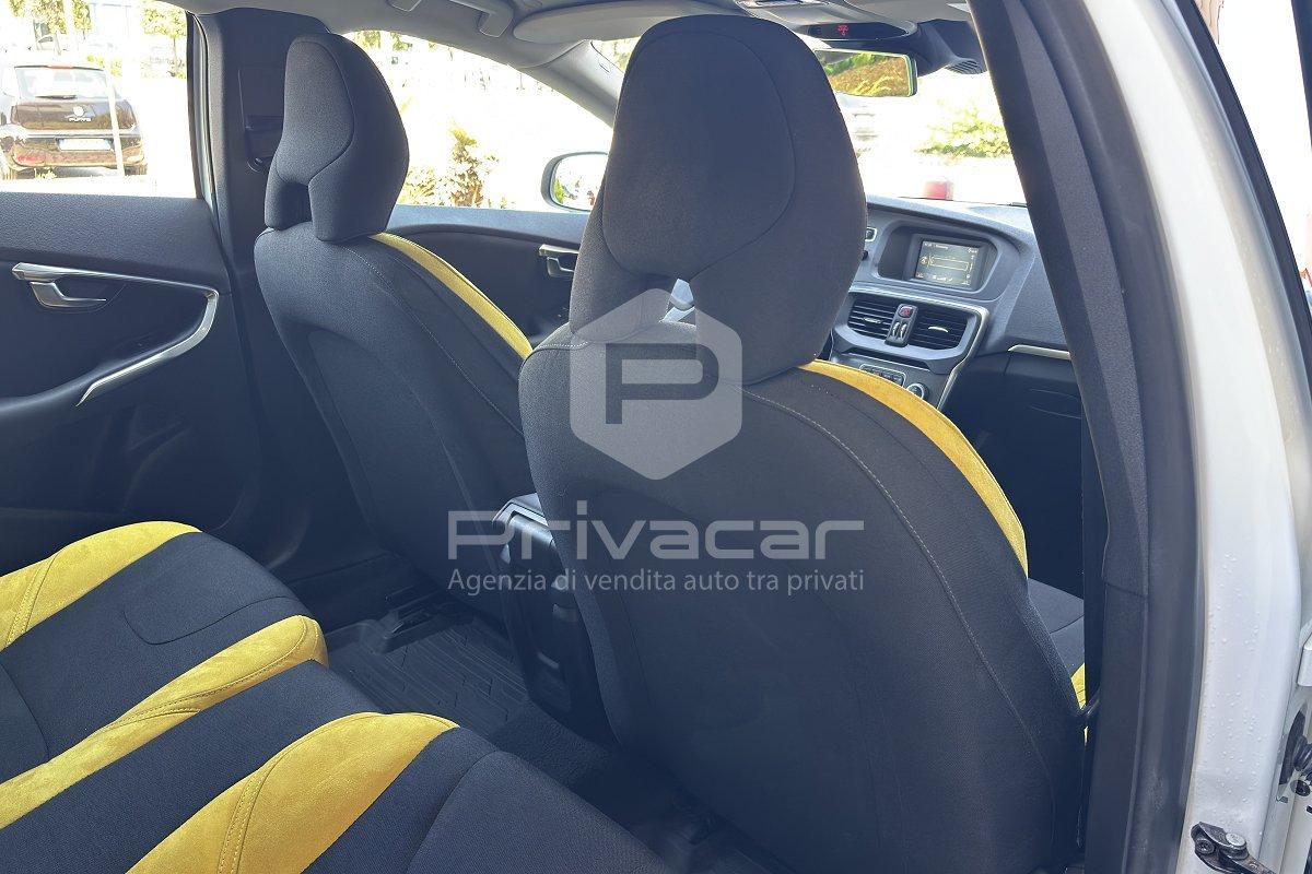VOLVO V40 D2 1.6 Momentum