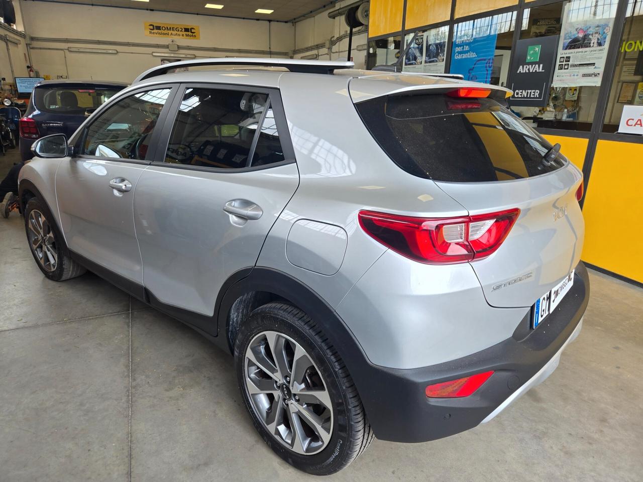 Kia Stonic MHEV hybrid STYLE IVA ESPOSTA