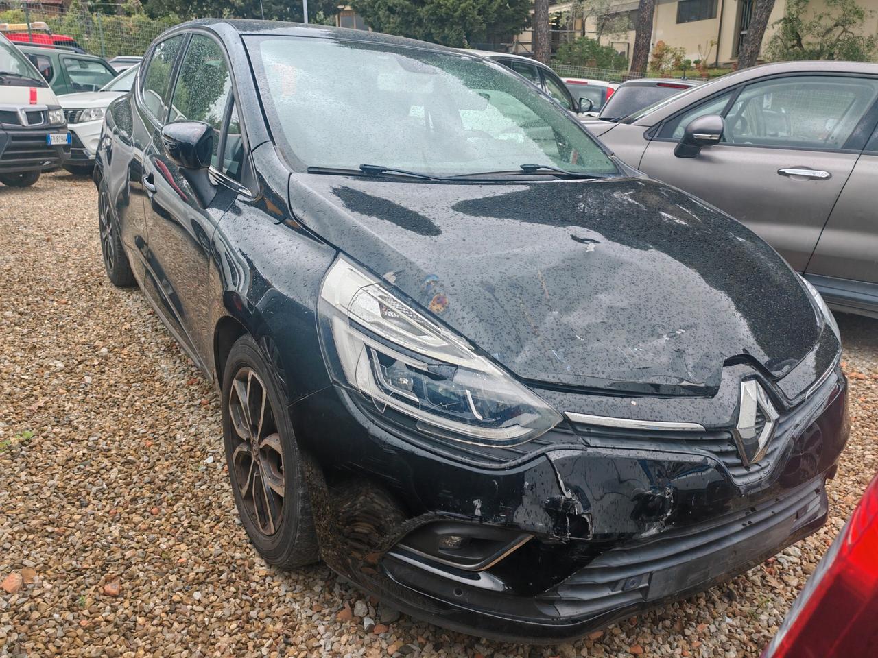 Renault Clio dCi 5 porte incidentata