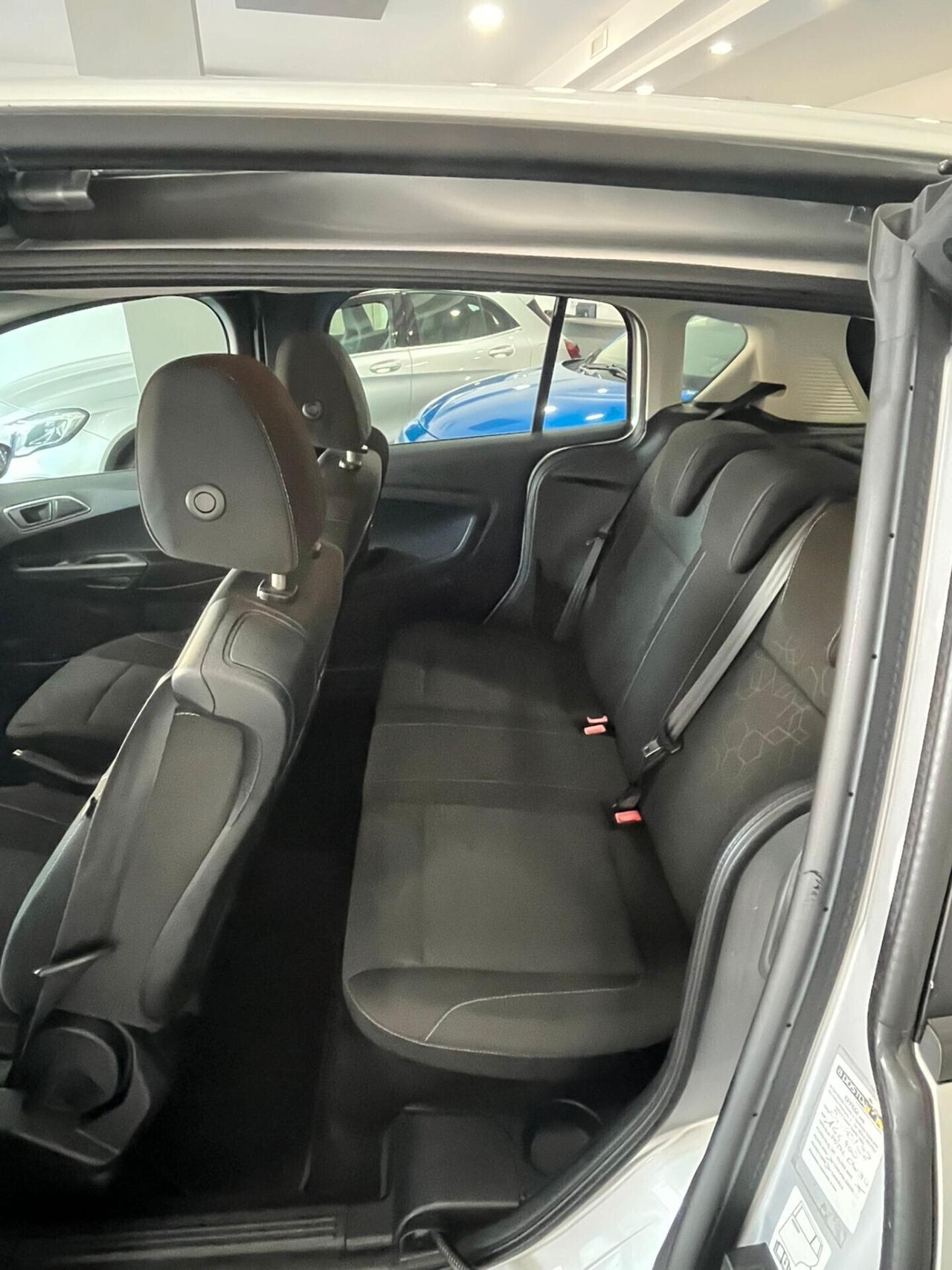 Ford B-Max 1.5 TDCi 95 CV Business Titanium