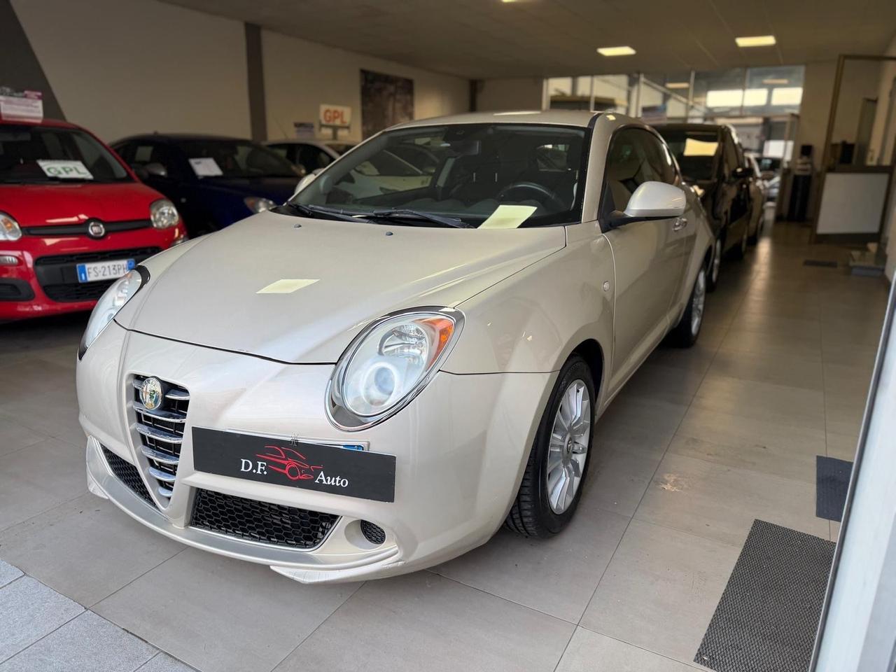 Alfa Romeo MiTo 1.6 JTDm 16V Distinctive Sport Pack