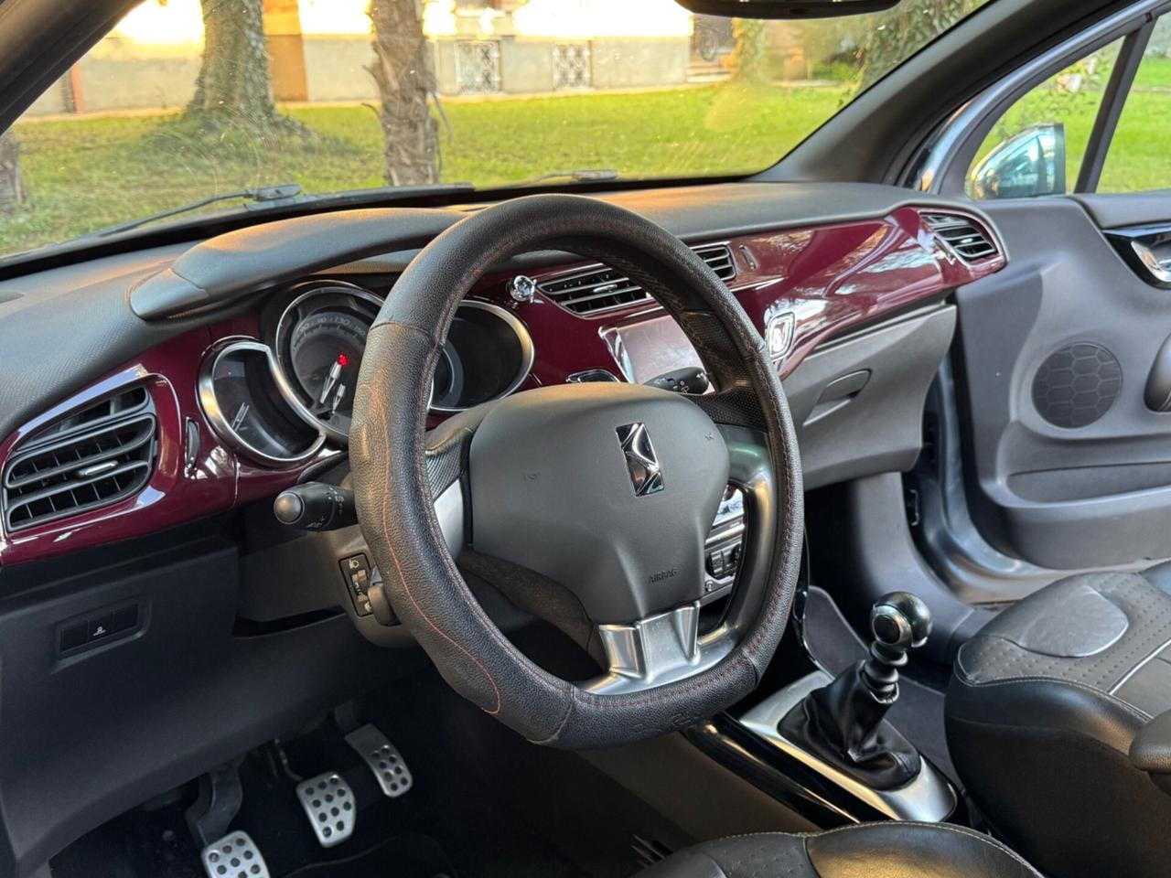 Ds DS3 3 1.6 THP 155 Just Black