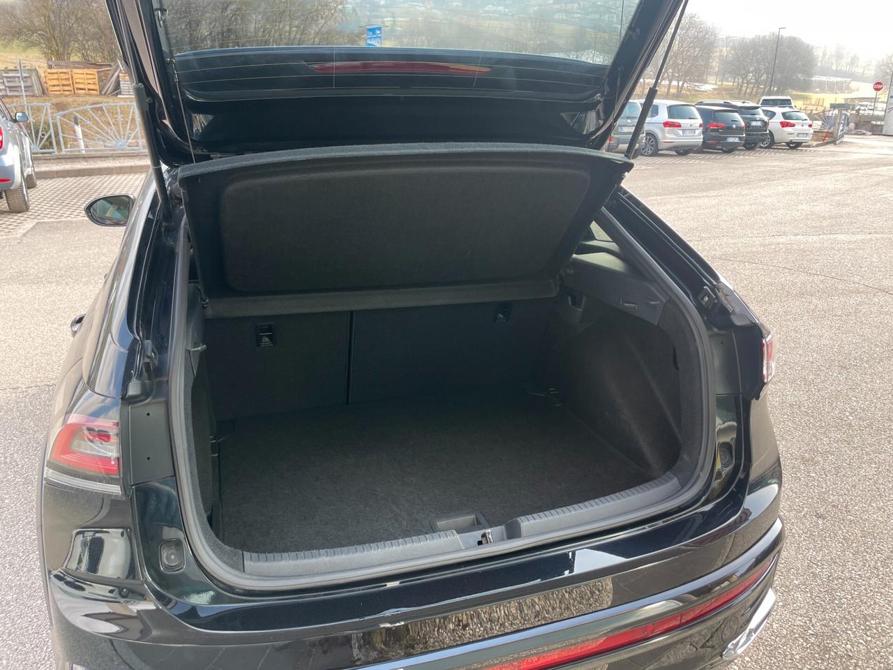 Volkswagen Taigo 1.0 TSI 115 CV R-Line