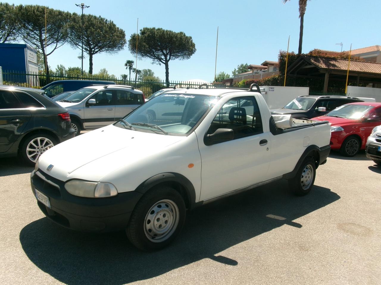 Fiat Strada 1.9 DIESEL PICK-UP 110000 KM CARROZZERIA COME DA FOTO