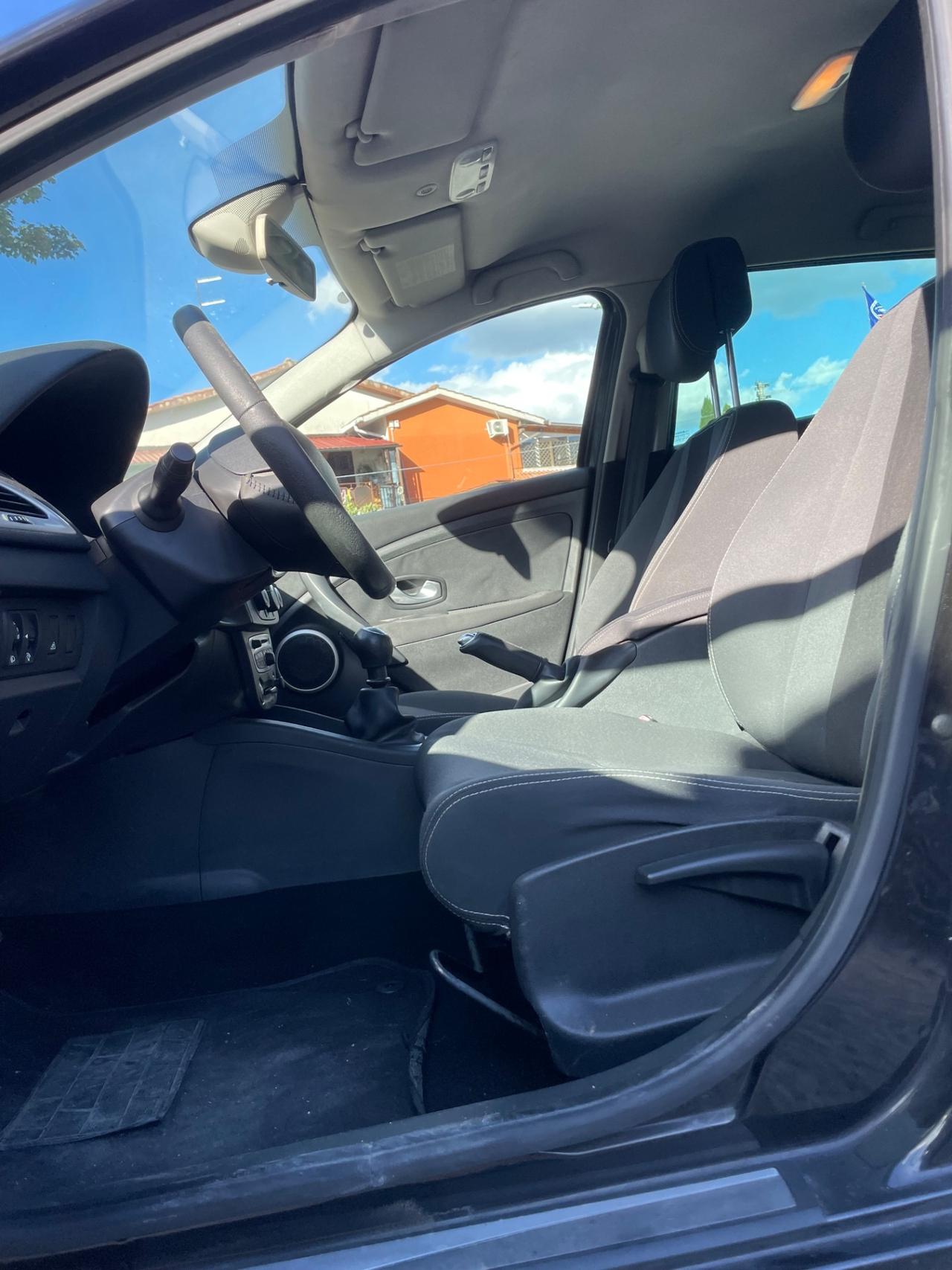 Renault Megane Mégane 1.5 dCi 110CV SporTour Luxe