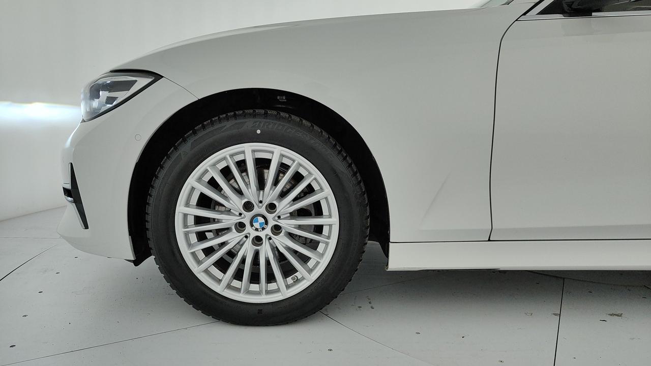 BMW BMW - BMW 320d Touring mhev 48V Luxury auto