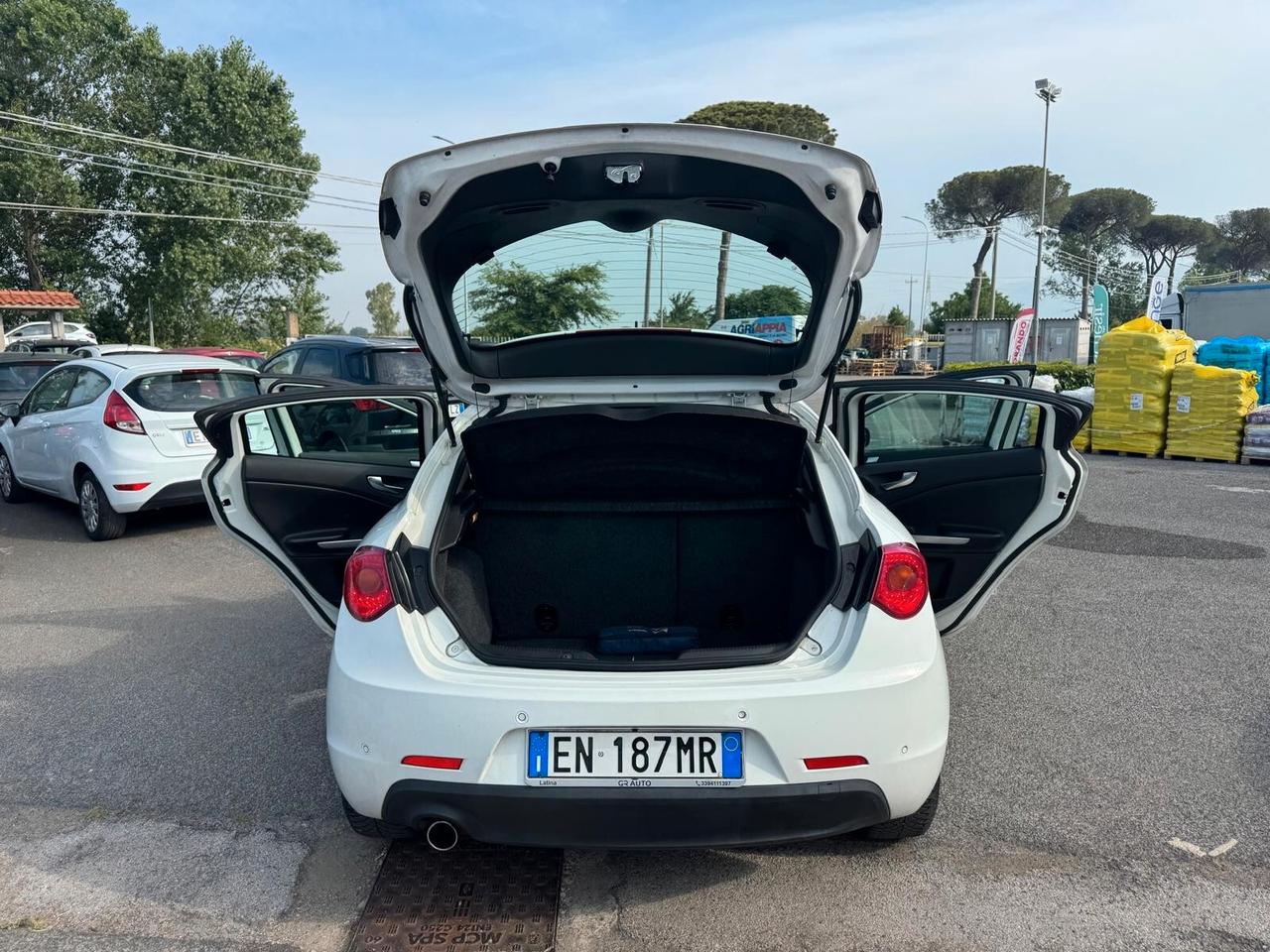 Alfa Romeo Giulietta 1.6 JTDM-2 105CV DISTINCTIVE 2012