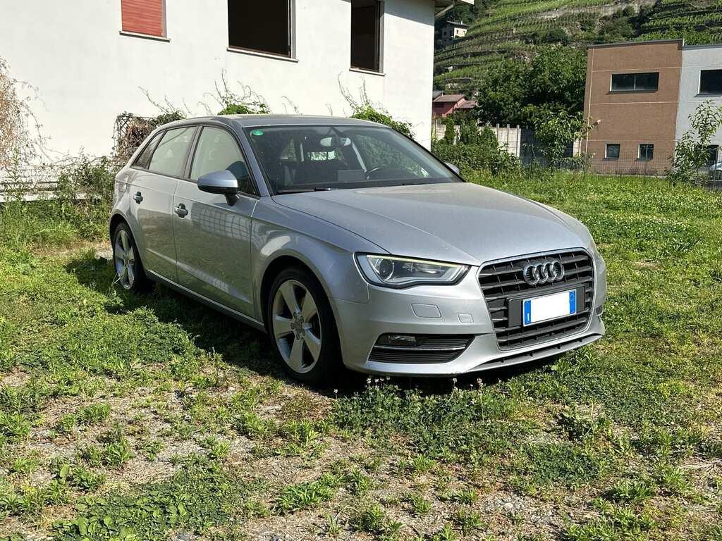 Audi A3 Sportback 1.6 tdi Ambition 110cv s-tronic E6