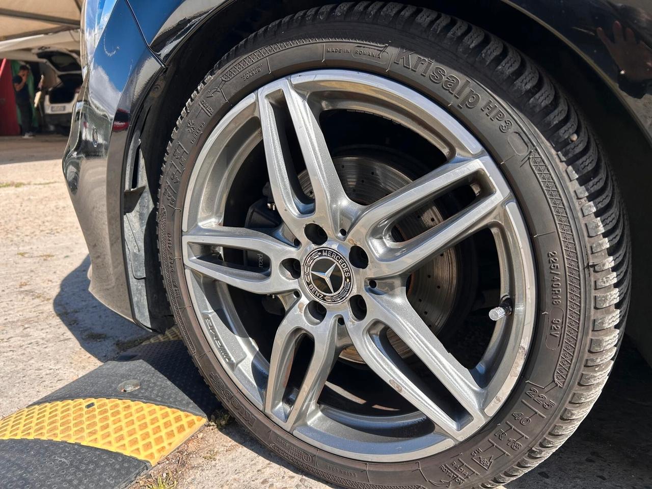 Mercedes-benz CLA 200 d 4Matic Automatic Premium AMG