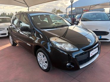 Renault Clio 1.2 -- 5 porte Wave