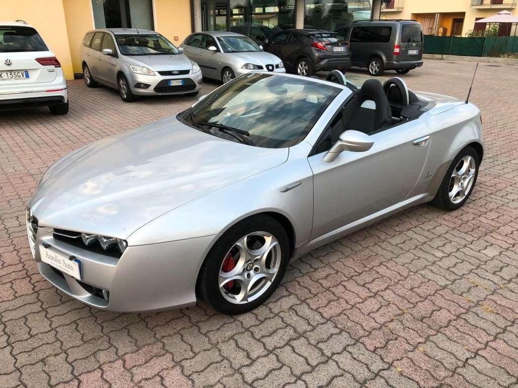 Alfa Romeo Spider 1750 - 200 CV - KM 21.828