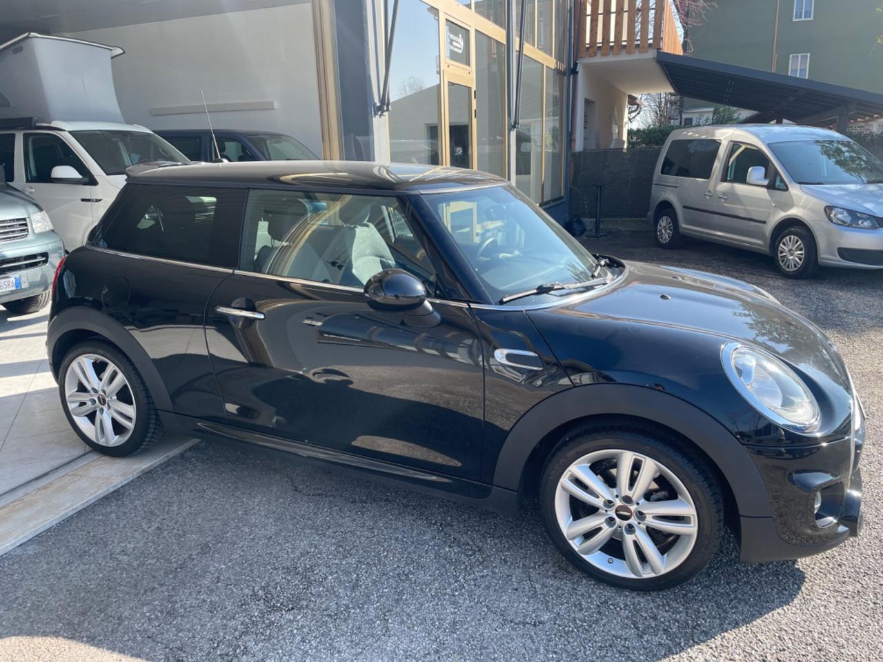 Mini Cooper D 1.5 John Cooper Works