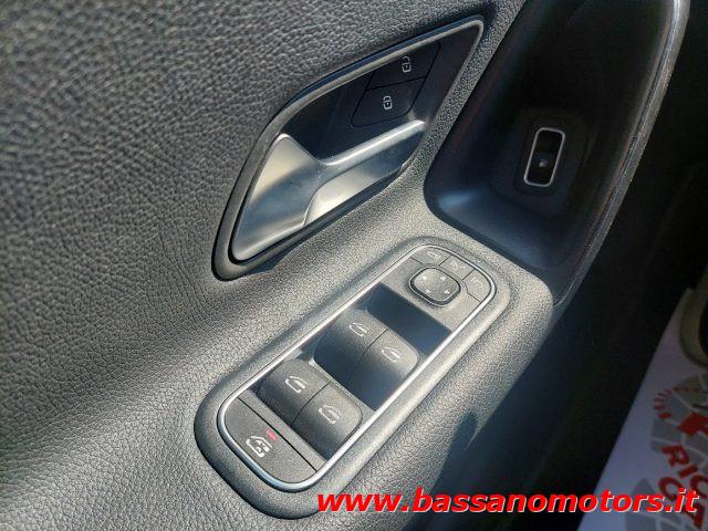 MERCEDES-BENZ A 250 e hybrid EQ Business Plug In Hybrid