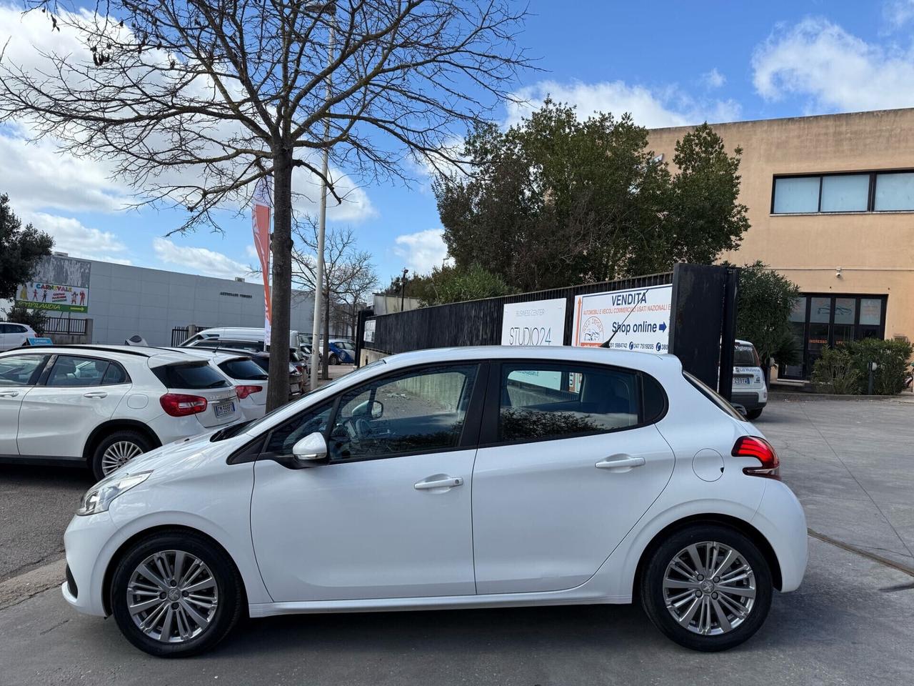 Peugeot 208 KM. 52.000! 5 porte Active