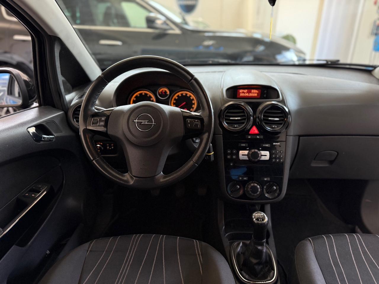 Opel Corsa 1.2 3 porte OK NEOPATENTATI