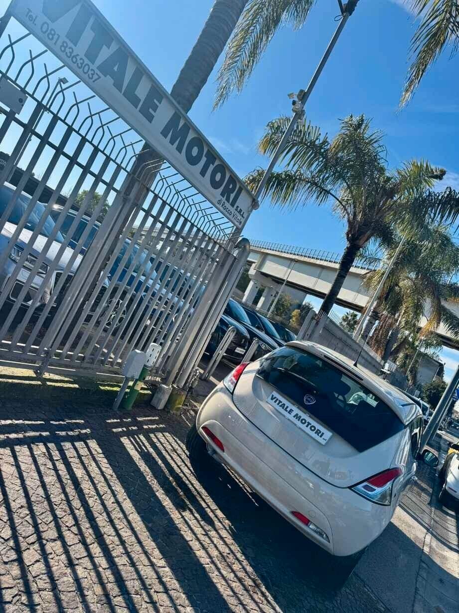 Lancia Ypsilon 1.2 69 CV GPL Ecochic Gold