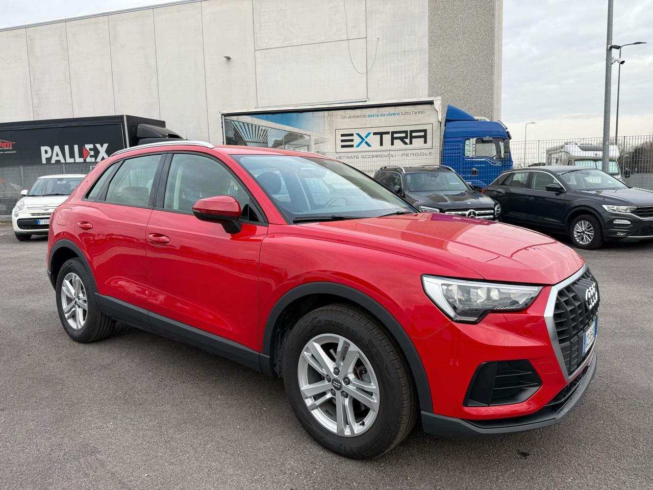 Audi Q3 35 TDI S tronic Business