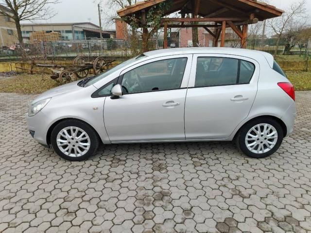 Opel Corsa 1.2 Enjoy c radio 5p