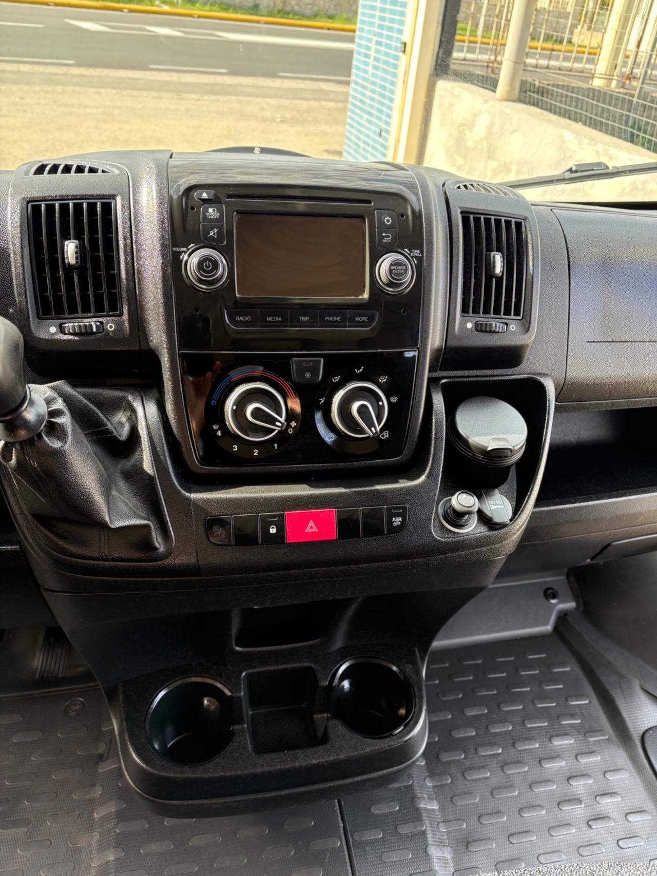 Fiat Ducato Maxi doppia cabina 7 posti gru fassi