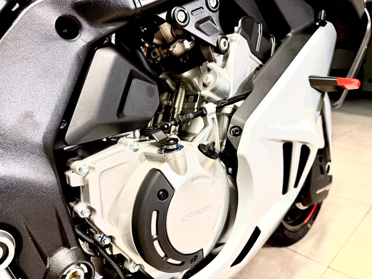 Cf Moto 675 SR-R - GARANZIA 4 ANNI