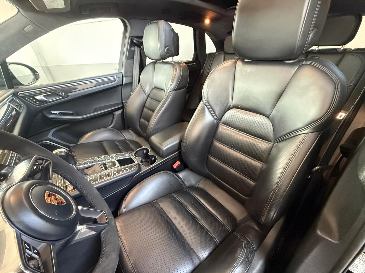 Porsche Macan 3.6 Turbo full optional GANCIO TRAINO+CHRONO+CARBO+SCARICO+DOPPIO TETTO