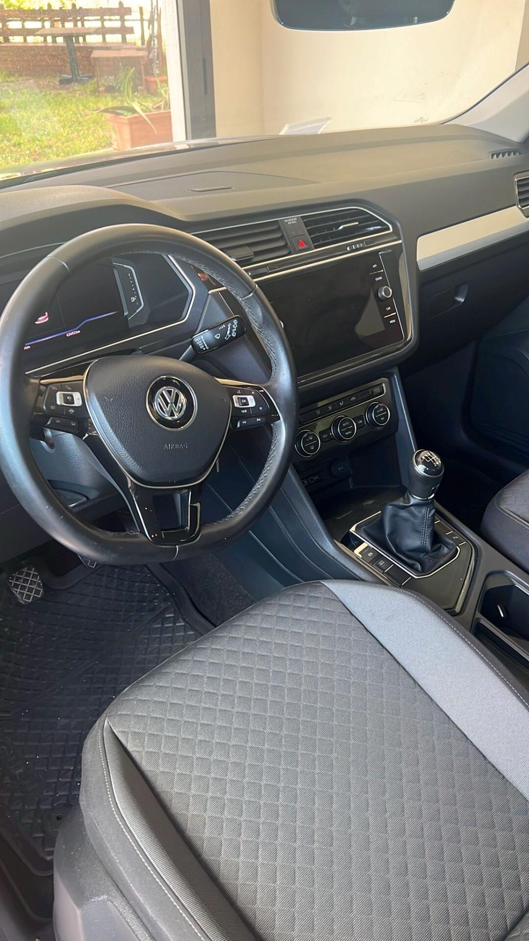 Volkswagen Tiguan 1.6 TDI SCR R-line BlueMotion Technology