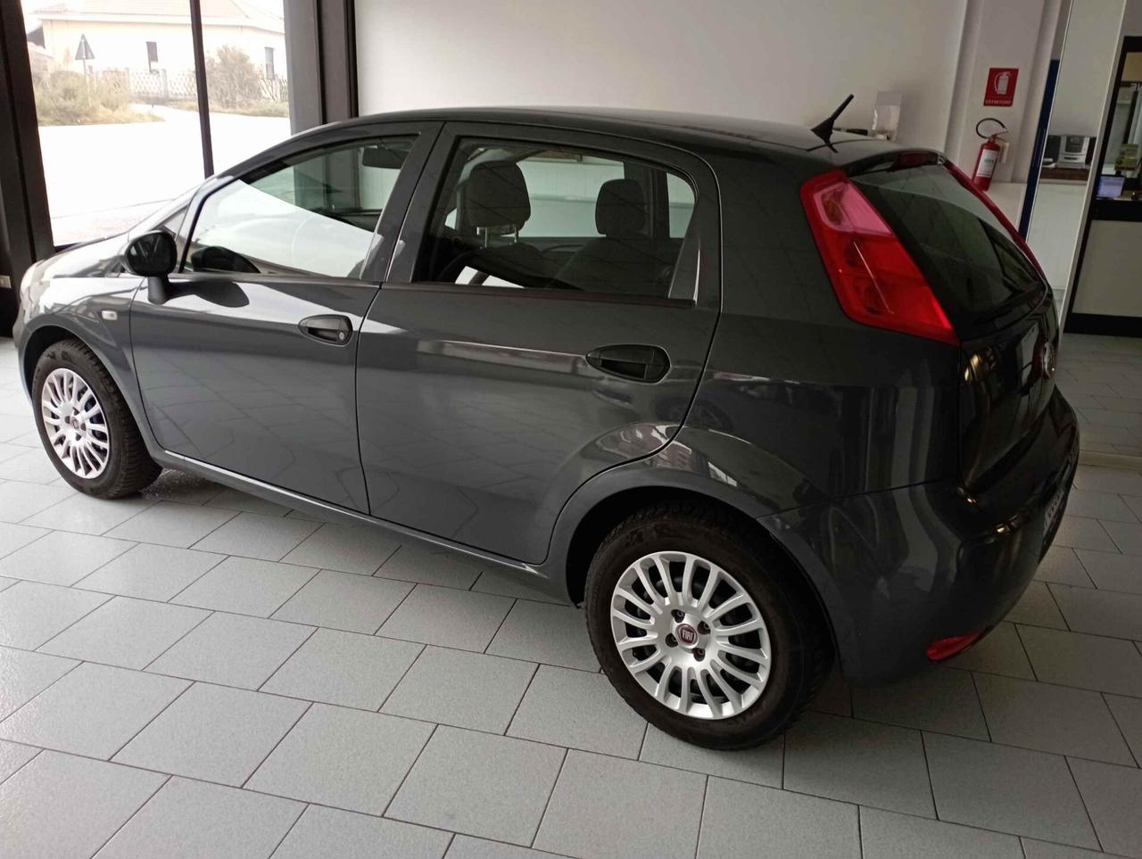 Fiat Punto 1.3 MJT II S&S 95 CV 5 porte Street