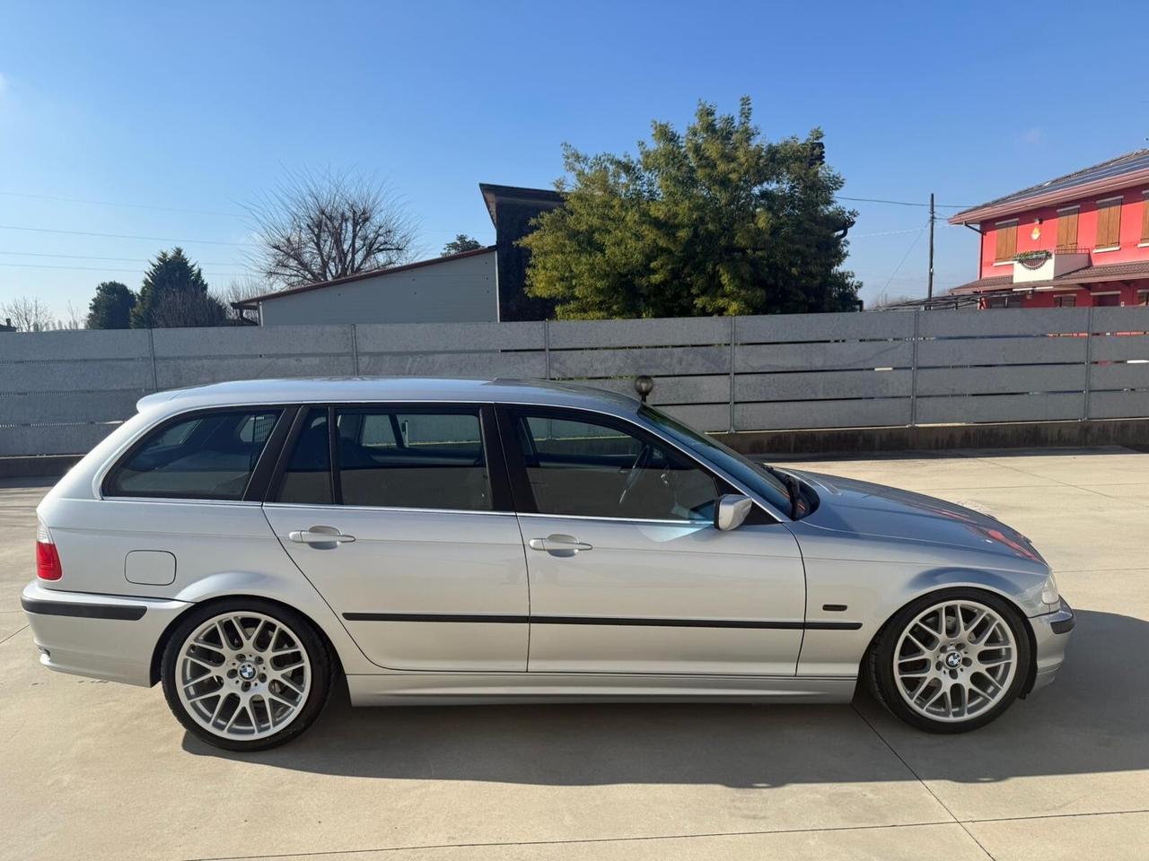 Bmw 320i (2.2) 170 Cv Touring Attiva automatica