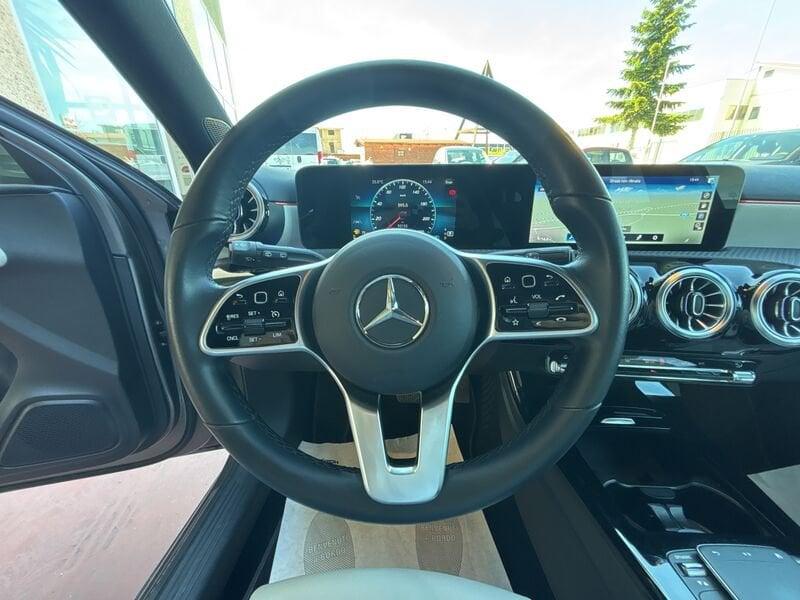 Mercedes-Benz Classe A A 180 d Automatic Business Extra