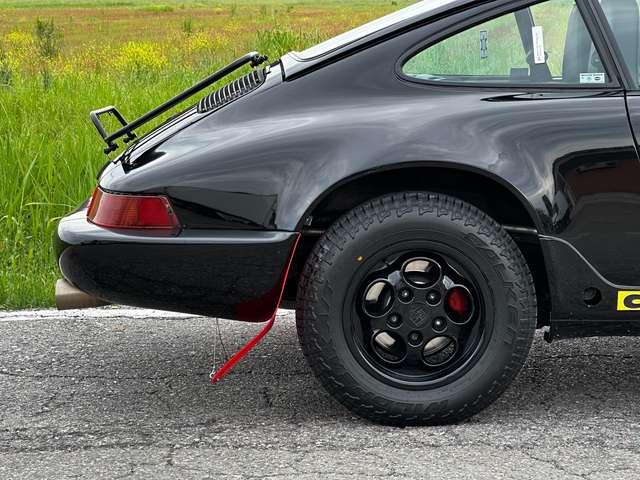 Porsche 911 3.2 g50 safari Dakar coupe 1987