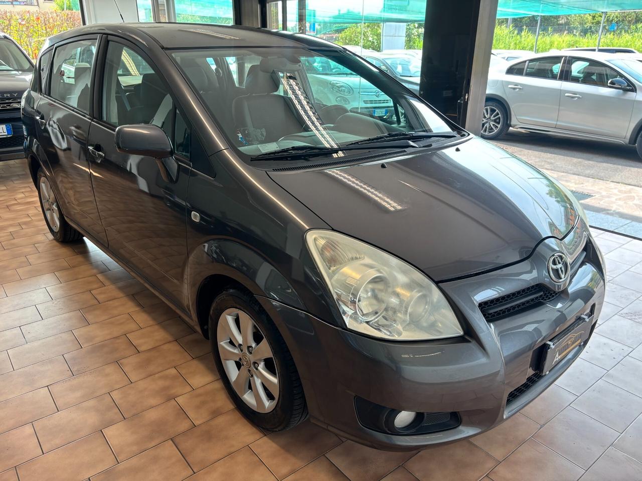Toyota Corolla Verso 1.8 vvt-i Sol 7p POSTI