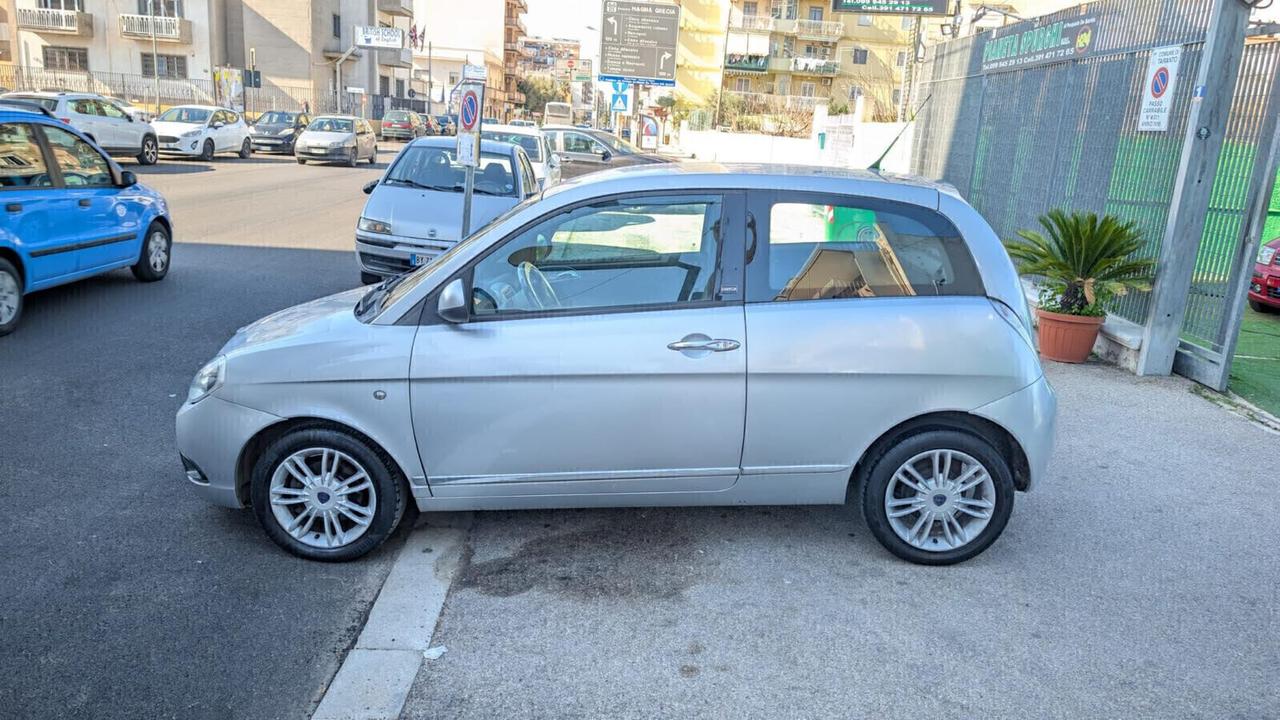 Lancia Ypsilon 1.3 DIESEL MJT 16V 95 CV 5 porte - ANNO 2011 - OTTIMA PER NEOPATENTATO