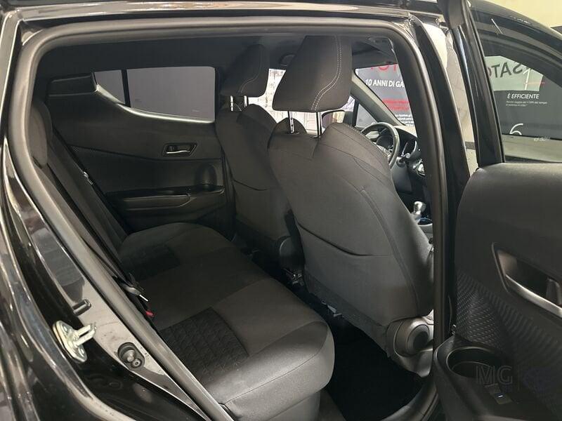 Toyota C-HR 1.8 Hybrid E-CVT Trend