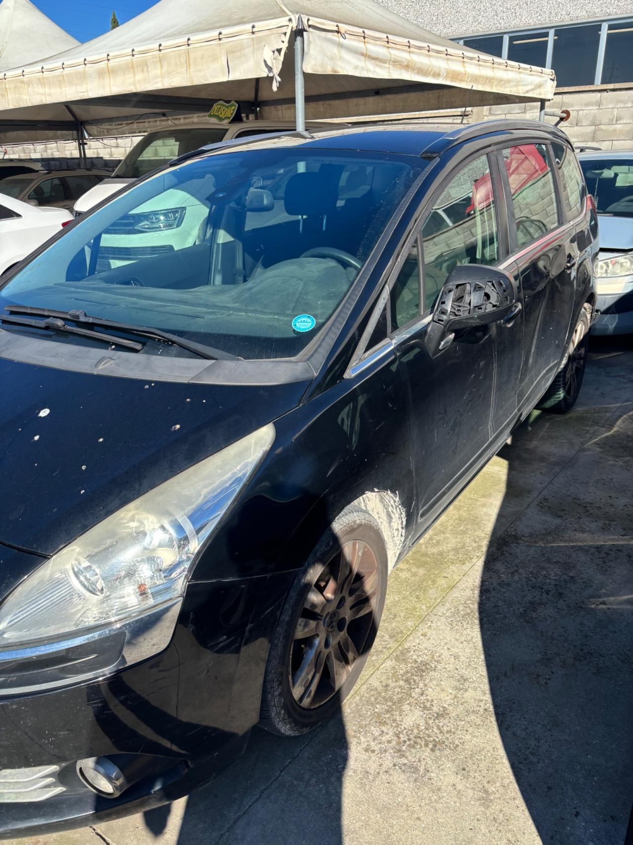 Peugeot 5008 1.6 HDi 112CV Access