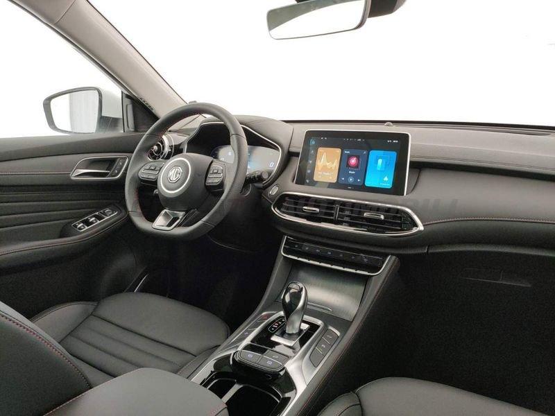MG HS MG HS 1.5T DCT DEL 2WD DELUXE WSB - Dover White Pelle, Similpelle e Alcantara