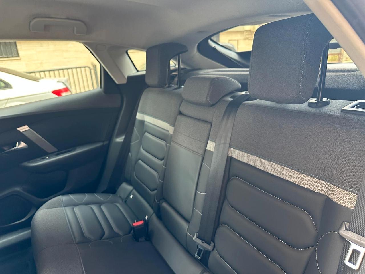 Citroen C4 BlueHDi 130CV EAT8 Shine