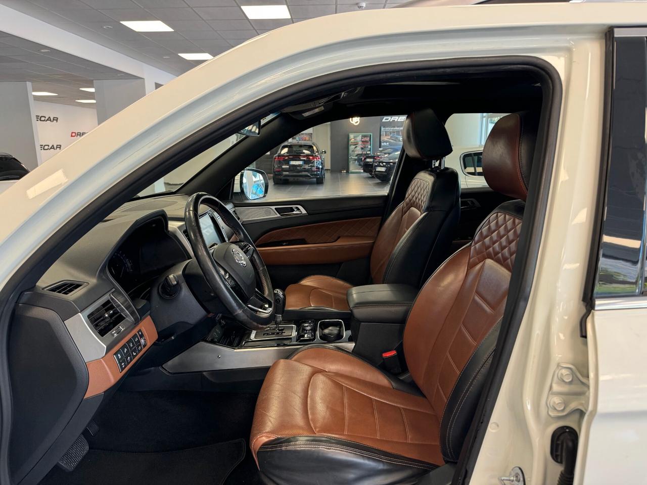 Ssangyong REXTON 2.2 4WD Icon aut. 7 POSTI CATENA ROTTA