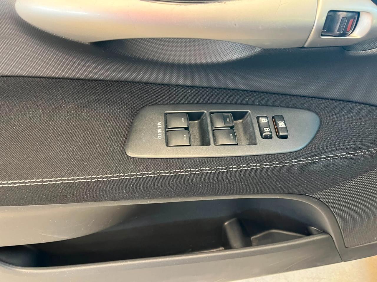 Toyota Auris 1.4 D-4D 5 porte Active 2011