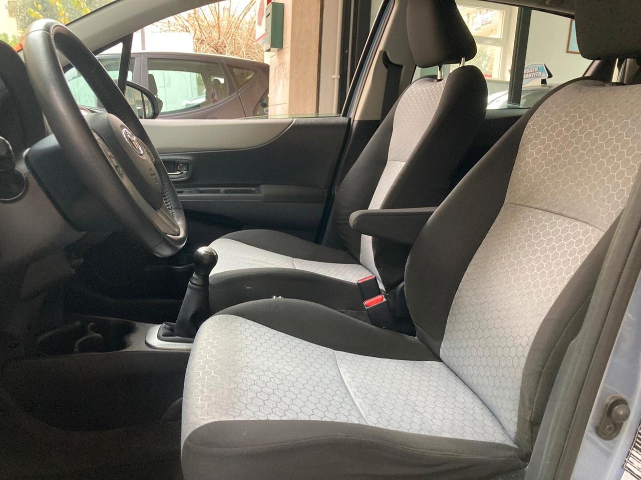 Toyota Yaris 1.0 - 100000km! - 2012