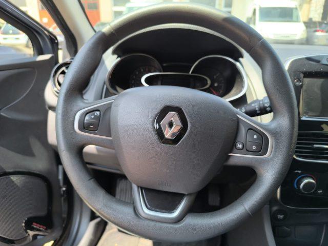 RENAULT Clio TCe 12V 75 CV 5 porte Business NEO PATENTATO