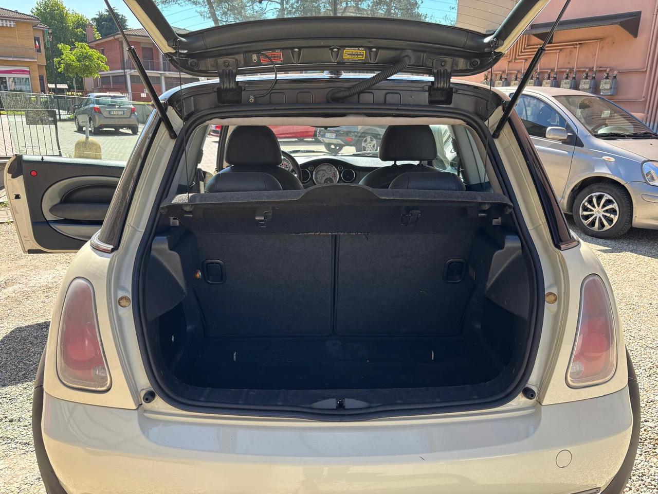 Mini 1.6 16V Cooper
