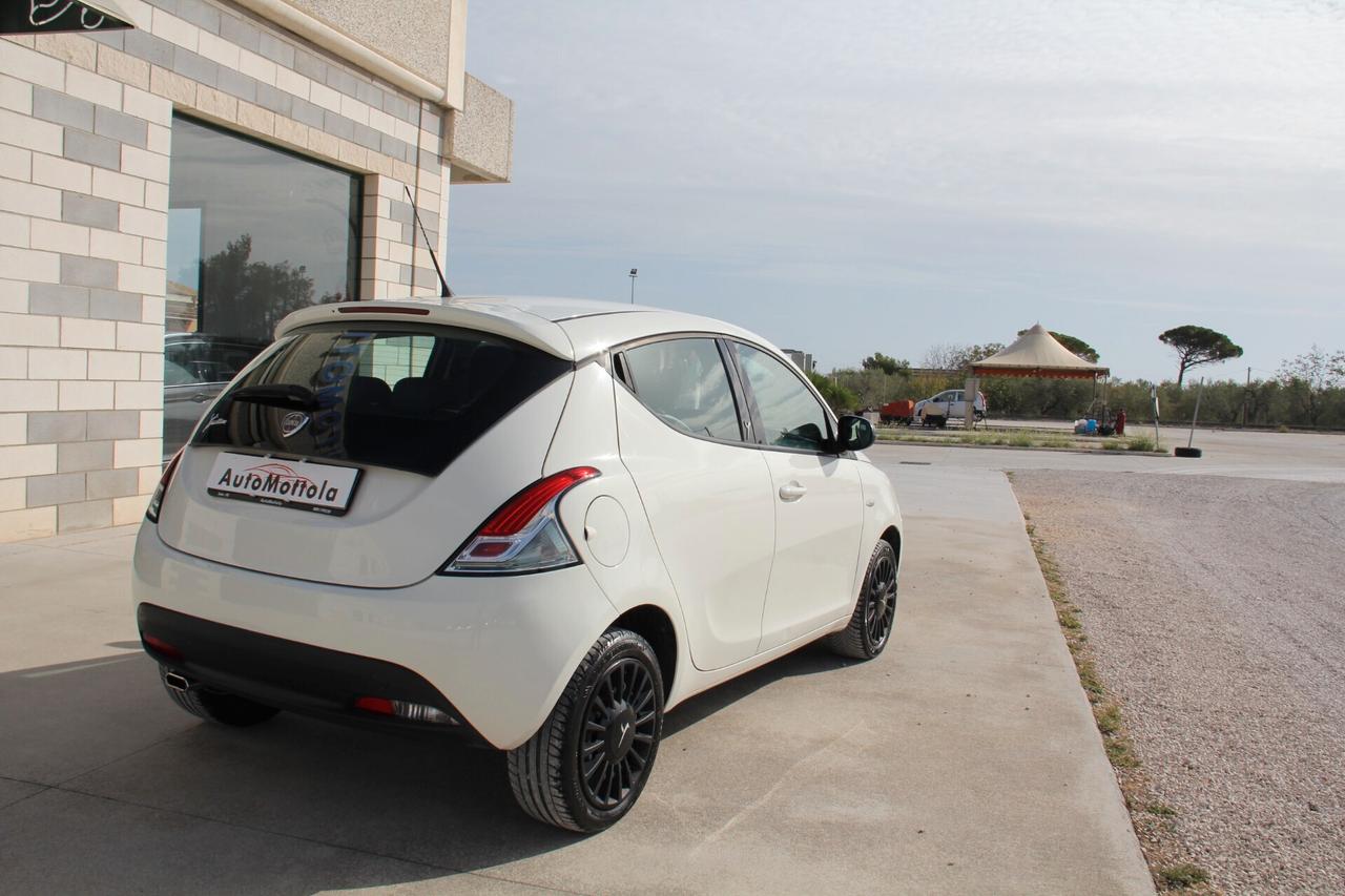 Lancia Ypsilon 1.3 MJT 16V 5 porte S&S Elefantino (70KW-95CV Neopatentati)
